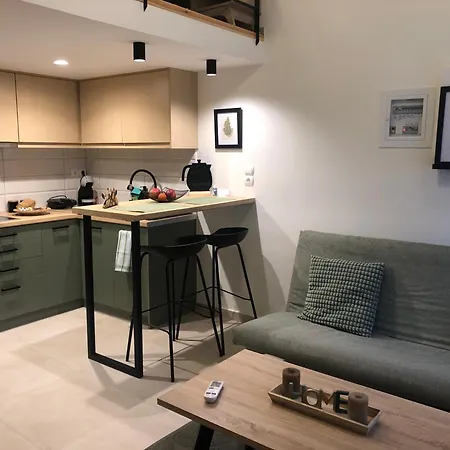 Be My Guest Xylokastro