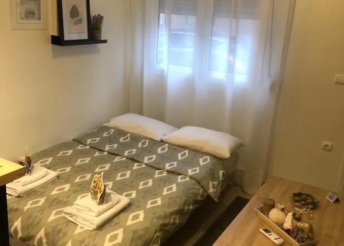 Be My Guest * Xylokastro