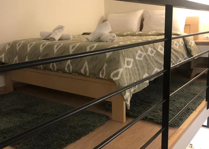 Be My Guest * Xylokastro